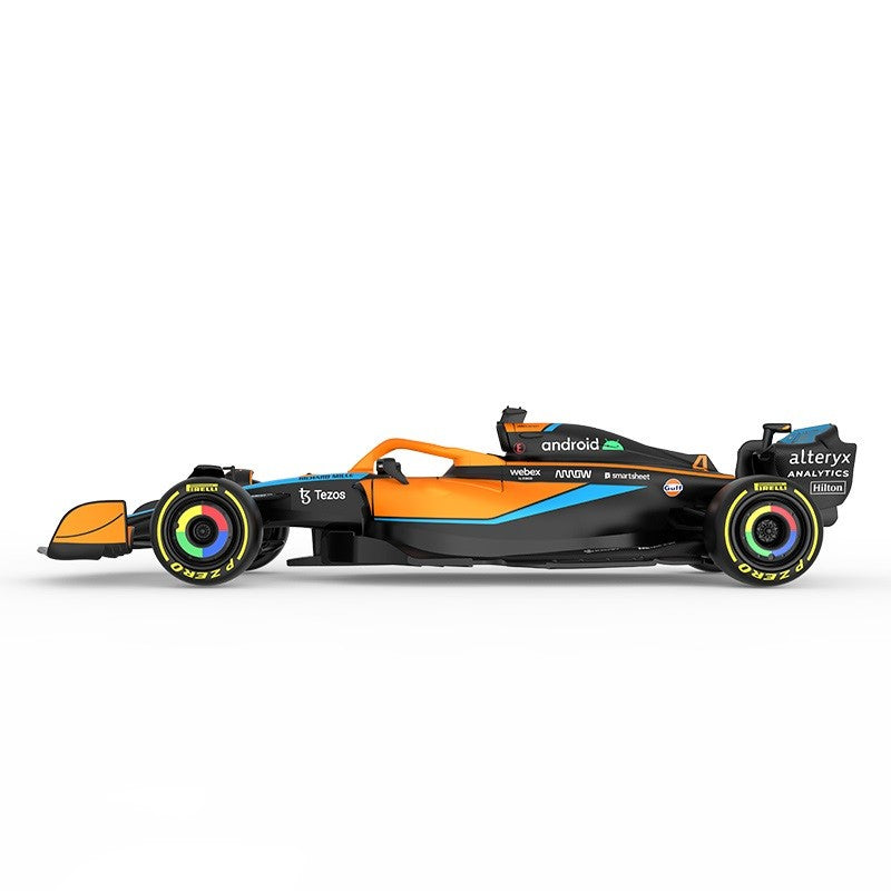 Masinuta metalica McLaren F1 MCL36, scara 1 la 24