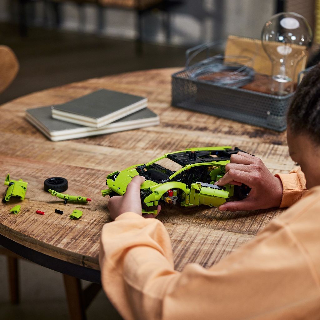 LEGO® Technic Lamborghini Huracán Tecnica (42161) - Gabcom