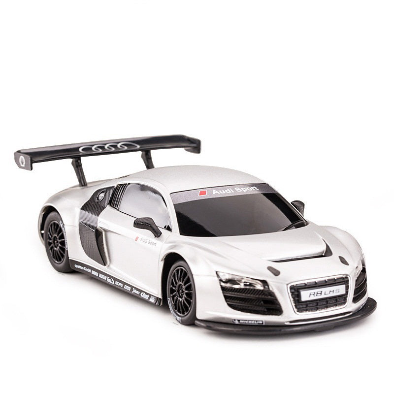 Masinuta metalica Audi R8, scara 1 la 24